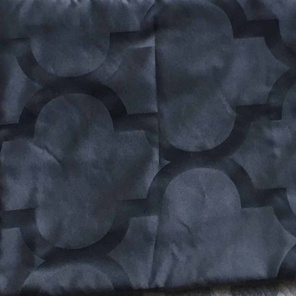 Pair of Shams  - Picture 10 of 12